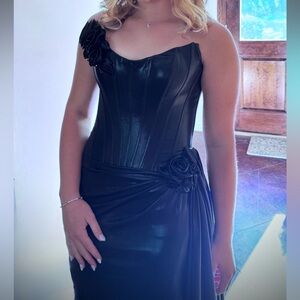 Sherri Hill Strapless Black Dress